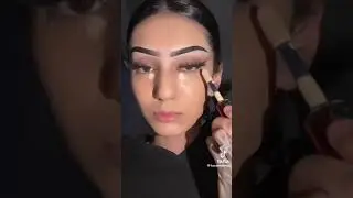 Latina makeup trend