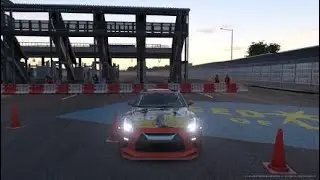 2017 GTR new paint and livery. Then a short cruise around Tokyo expressway