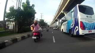 Jalan jalan menikmati suasana sore menuju km 12 palembang