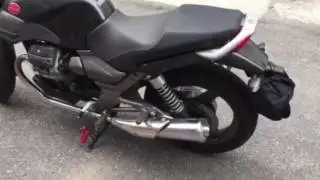Moto Guzzi Breva 750 brutal italian sound