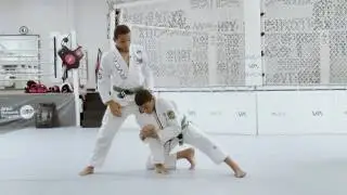 Single leg defense to submission