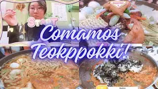Conocen Teokppokki ? Acomp&aacute;&ntilde;enme a comer 😍 #vlog #coreana #teokppokki #comidacoreana #seul