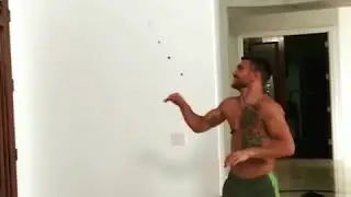 Vasyl Lomachenko shows off his lightning fast reflexes