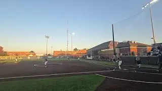 Mak 2 RBI poke double