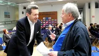 Harald Mahrer -  Digitalisierung bei Ausbildung - Wuchteln von Piaty