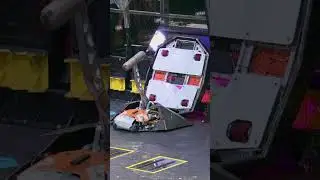 This robot is in trouble!