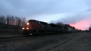 CN Train Spotting HD: CN 8891 & 5711 Leads CN 724 w/ PERFECT K5LLAR1L SAAHC ACTION! 18/18 4/26/13