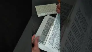 Как наклеить фигурные метки для Библии
