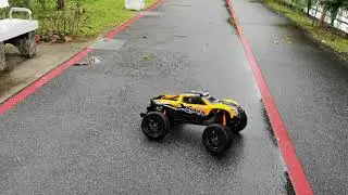 Louise X-ROCKET on TRAXXAS X-maxx Wet drift