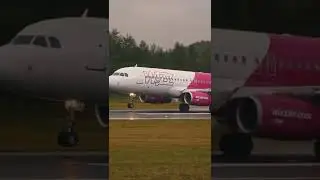 Wiizair Airlines landing at EYVI. #shorts