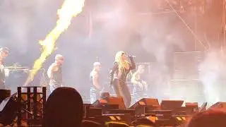 Christina Aguilera and Redman 