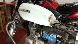 QUITANDO TANQUE DE GASOLINA A HONDA 125 CGL (TOOL)