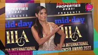 Poonam Pandey Stunning Look At Award Show & Talked To Telly Films Exclusive Video #tellyfilms