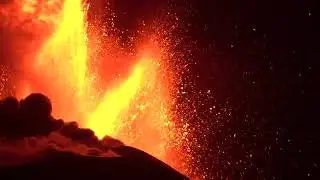 Mount Etna's southeast crater spew lava fountains