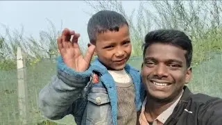 आज सुधीर अपना नाम अंग्रेजी में बताया लेकिन मैं उसको 