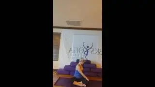 gentle yoga class 18 minute stretch and warm up