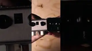 Philip Conrad's Minimalist Pedalboard ft. Radial's JDI