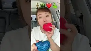 Eat emoticons,eat you bite by bite,the co-pilot eats snacks#food#shortvideo#Eatemoticons