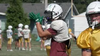 Amherst continues climb up SWC ladder