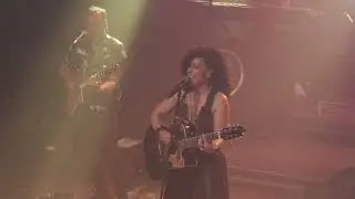 Ilona - Buscando Un Final (En vivo desde el Cumbia House)
