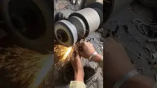 Crafting Springs on a Lathe: Manual Mastery #Metalworking #DIY #LatheSkills #shorts #shortvideo
