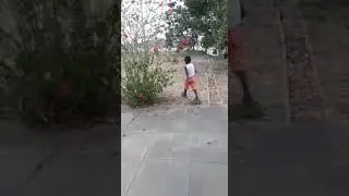 Crian&ccedil;a Rebelde Olhai