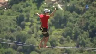Record du monde de slackline &agrave; Saint-Jeannet