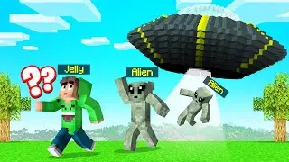 SURVIVING An ALIEN INVASION In MINECRAFT!