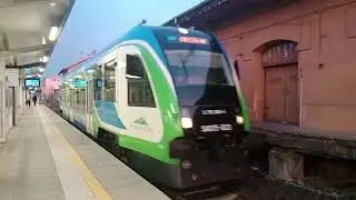 SA135-023 do Strzyżowa n. Wisłokiem odjeżdża ze stacji Rzesz&oacute;w Gł. 27.09.2025