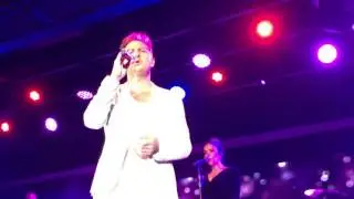 Jason Donovan - Nothing Can Divide Us (live)