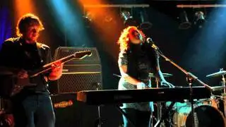 Man In The Mirror (Michael Jackson Cover) - Carmen Lucia & Jonathan Lagore