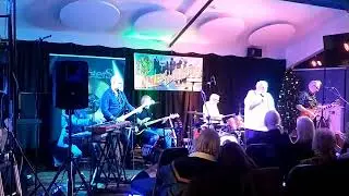 Out of Time,  Chris Farlowe with The Looters
