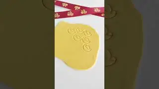 Macarons stenciling and decorating 🤩 Lunar New Year #macarons