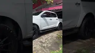 Isuzu Dmax con Vossen 20&rdquo; HF6-1 & Nitto Ridge Grappler una belleza &hellip; Gadea Wheels Pty