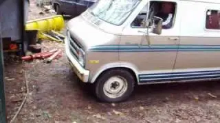 1975 dodge van cold start,burnouts,backfires and lots of noise!!!!!