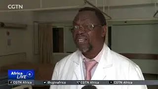 Doctors protest against shortage of medicines and equipment.