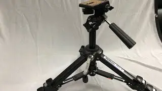 Ch&acirc;n m&aacute;y velbon mini v&iacute;p ạ