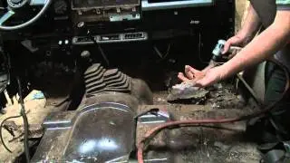 project YJ  some more stripping (hoe style)   that dirty (rusty) old jeep