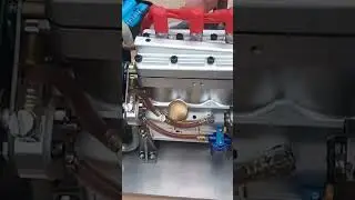 cison Flat-head in-line four-cylinder engine