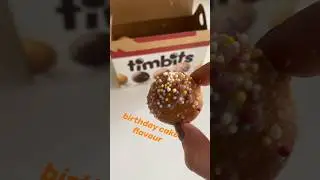 1st Trying Tim Hortons timbits 🍁 カナダのドーナツの穴