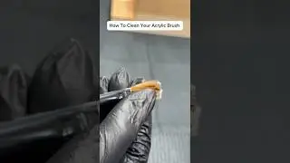 HOW TO CLEAN YOUR ACRYLIC BRUSH | QUICK EASY TUTORIAL FOR BEGINNERS #shorts #nails  #viralvideo
