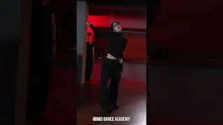 YUMI ChoreographyㅣNetta Brielle - More to a KissㅣMID DANCE STUDIO | #shorts