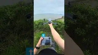 How to takeoff a drone on your hand? #shorts #dji #djiair3 #howto #drone #flycam