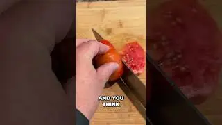 Помидоры, выращенные дома, и помидоры из продуктового магазина