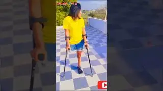 Amputee lady crutching one leg | mobility #crutching