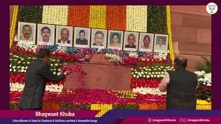 Paid tributes to the valiant martyrs