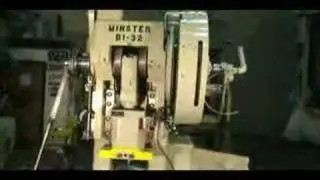 Высокоскоростной штамповочный пресс Minster 32 тонны