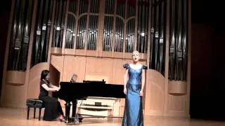 Aleksandra Okapiec of ALIZMA performing Ave Maria