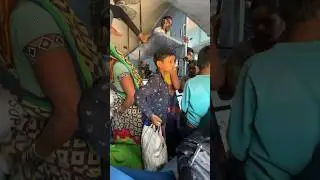 Things that are &ldquo;NORMAL&rdquo; in Indian Railway Sleeper class🤷🏻&zwj;♀️