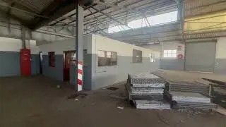 467m&sup2; Well-maintained Warehouse To Rent in Neave with 6m Roof Height